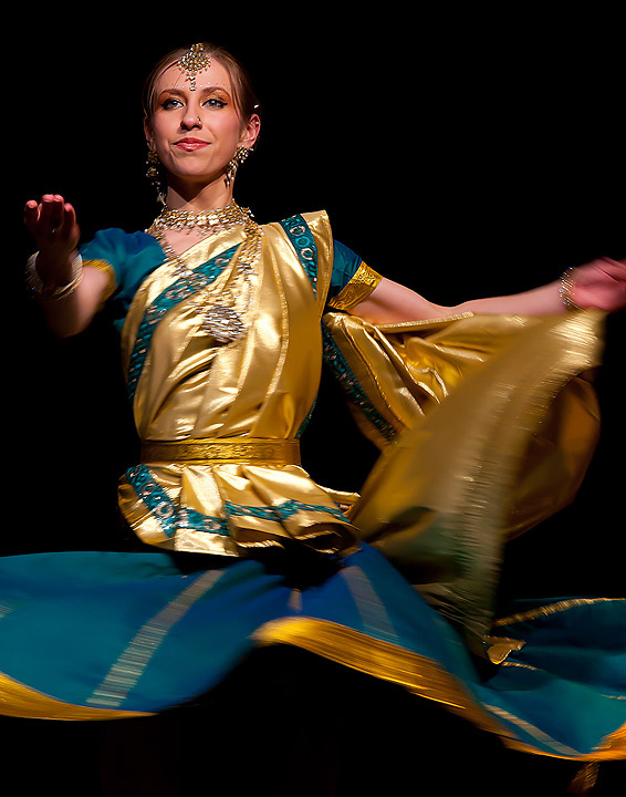 Kathak - Kinga Malec (Gala Teatru Tańca "Nie Tylko Flamenco")
